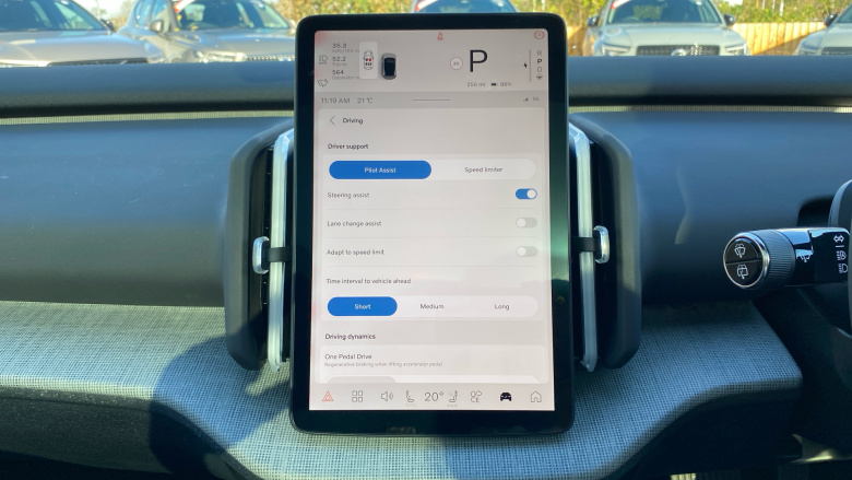 Volvo EX30 200kW SM Extended Range Ultra 69kWh 5dr Auto Electric Estate